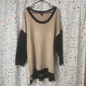 Torrid pink and black color block sweater size 4